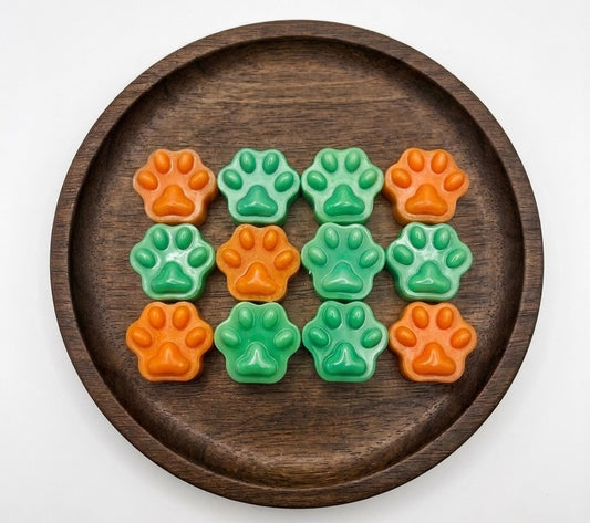 12 Tiny Candle Wax Paws Shapes  : Gardenia Scent | Signature Paw-Print Wax Melts🐾🌸